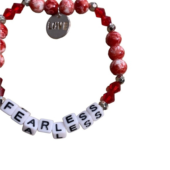 Bracelet | FEARLESS Red White Beads New With Tags Love Charm Stretchy - Picture 4 of 5